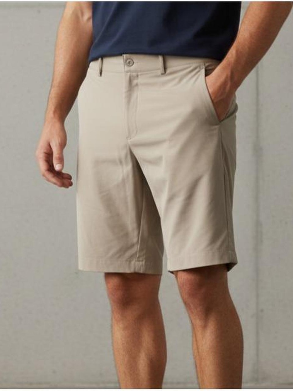 0-1 Nike Men's Tan Flat-Front Performance Shorts